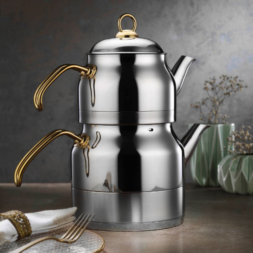 What Are the Best Materials for a Double Tea Kettle?