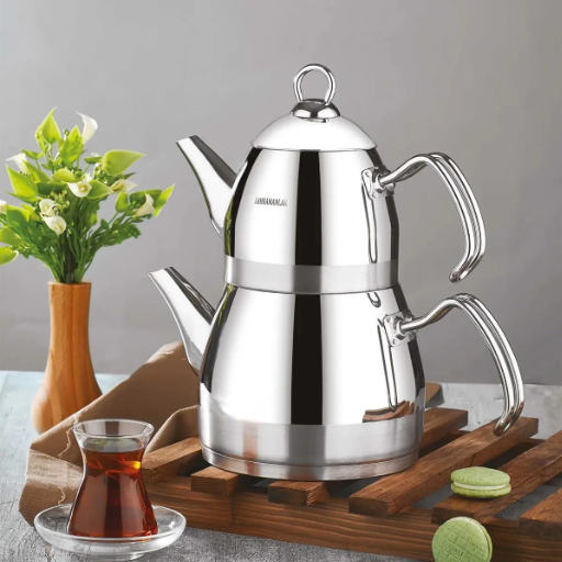 What is the Difference Between a Double Teapot and a Double Kettle?
