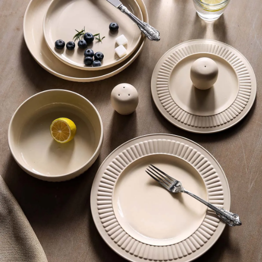 Benefits of Buying Dinnerware Wholesale